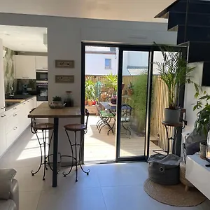 Hébergement de vacances Maison Bois, Port-Louis