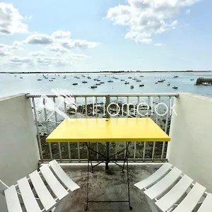 Appartement Pieds Dans L'eau ! T2 Cosy Vue 180, Port-Louis